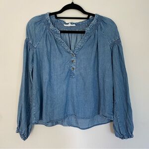 Chambray 3/4 Sleeve Buttoned Blouse
